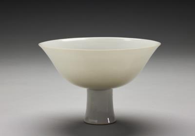 图片[2]-Stem bowl with paired dragons decoration in sweet-white glaze, Ming dynasty, Yongle reign (1403-1424)-China Archive